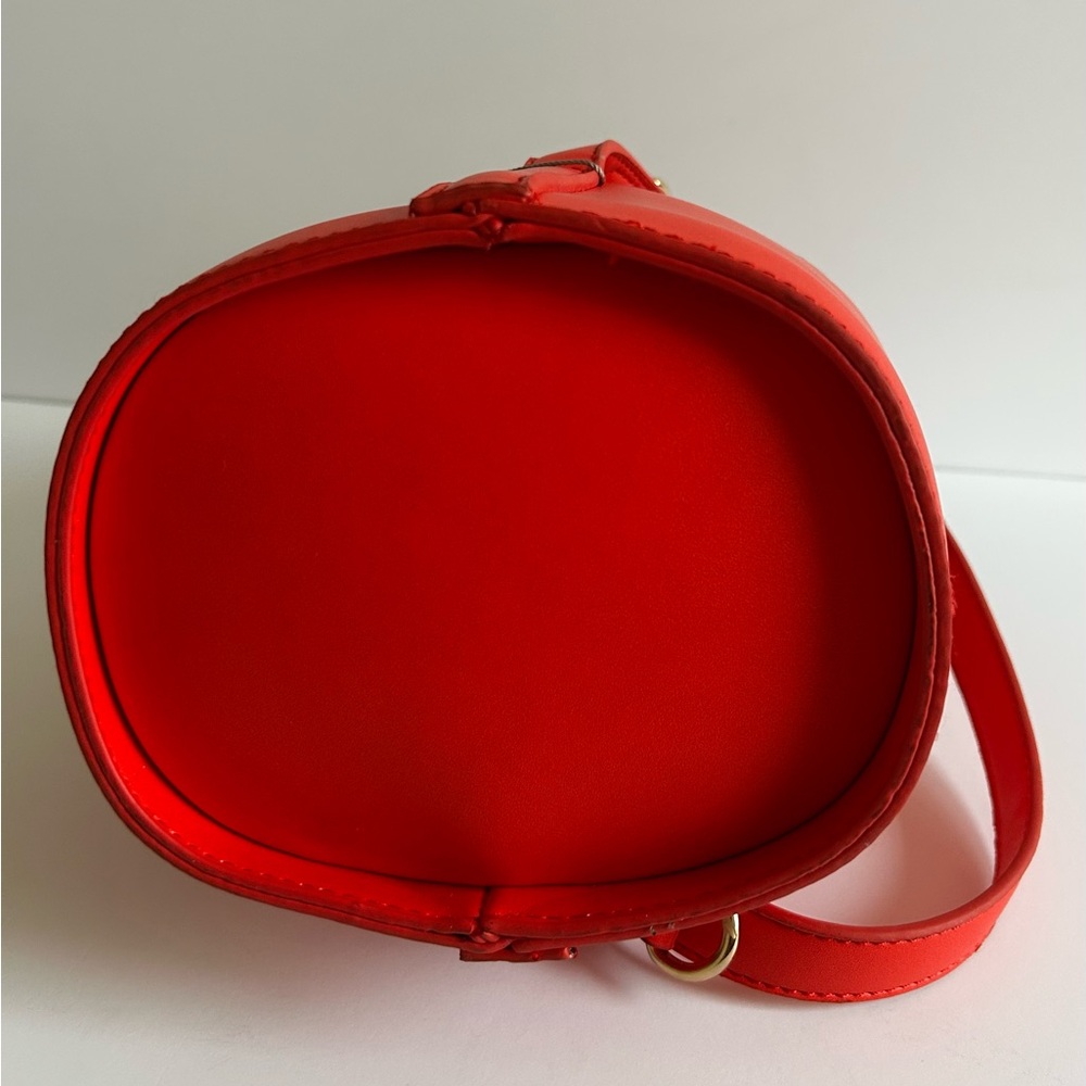 Patrizia Luca Red Fan-Top Bucket Bag with Gold Hardware - Picture 5 of 7